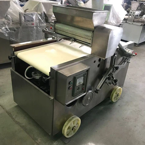 Khoom noj txom ncauj tshuab