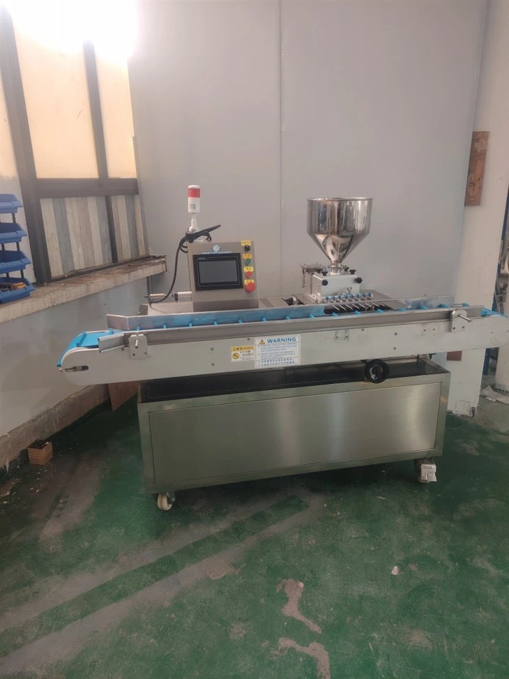 Automatic Cake Eclair Filling Machine high quality