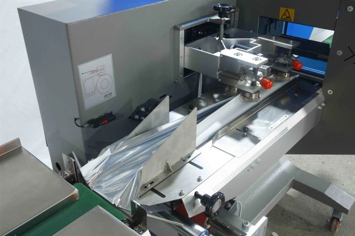 Pillow Packaging Machine